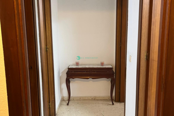 Piso de 4 habitaciones en San Basilio Córdoba con cochera - JCL Inmogroup Córdoba
