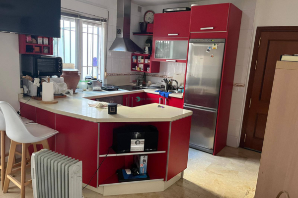Piso en Benito de Baños Córdoba con 2 patios y ascensor - JCL Inmogroup Córdoba