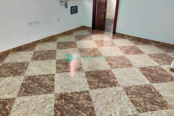 Casa en barrio de Cañero Córdoba en una sola planta con patio (4 habs.) - JCL Inmogroup Córdoba